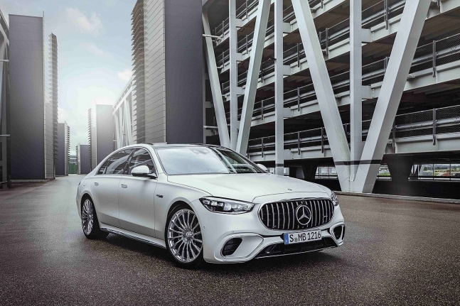 벤츠 '더 뉴 메르세데스-AMG S 63 E 퍼포먼스'