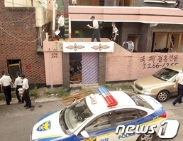 김홍일이 끔찍한 범행을 저지른 울산 중구의 다세대 주택. ⓒ 뉴스1