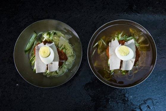 ` 부산의 맛집 ` 영화배우 설경구가 추천하는 ` 가야밀면 `. [중앙포토]