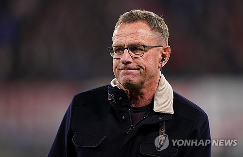 독일 매체 빌트가 8일(한국시간) 바이에른 뮌헨의 새 감독 후보로 한지 플릭(59) 전 독일 축구 국가대표팀 감독이 올랐다고 전했다. 플릭은 지난 2019-2020시즌 뮌헨을 중도에 맡아 6관왕에 성공했다. 연합뉴스