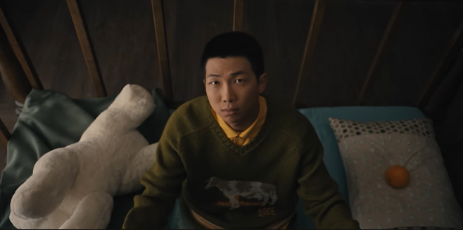 사진=RM ‘컴백 투 미’(Come back to me) 뮤직비디오 캡처