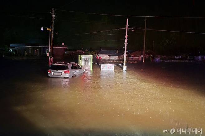 5일 경남 합천군 대양면 마을이 폭우로 인해 물에 잠겨 있다. (사진=합천군 제공) 2024.05.06. /사진=뉴시스