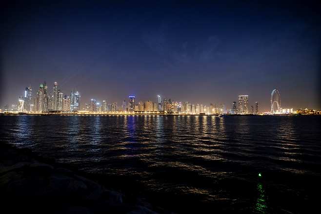 두바이의 화려한 스카이 라인 (출처: 올레 마틴 월드)