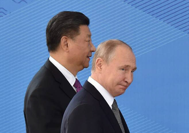 시진핑(왼쪽) 중국 국가주석과 블라디미르 푸틴 러시아 대통령. (사진=AFP)