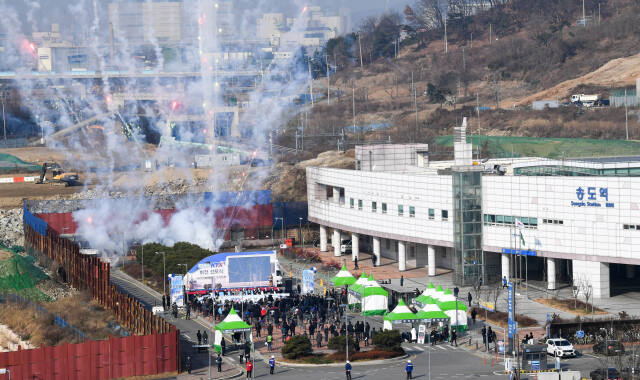 인천 연수구 옥련동 수인선 송도역에서 지난 2021년 인천발 KTX 착공에 따른 행사가 열리고 있다. 경기일보DB