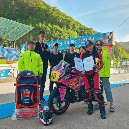 지난 12일 태백레이디컵 6시간 내구레이스에서 독주 5위로 입상한 이신비. [사진=이신비SNS]
