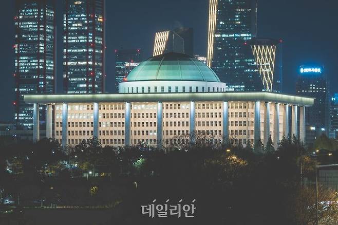 여의도 국회의사당 야경 ⓒ데일리안 홍금표 기자