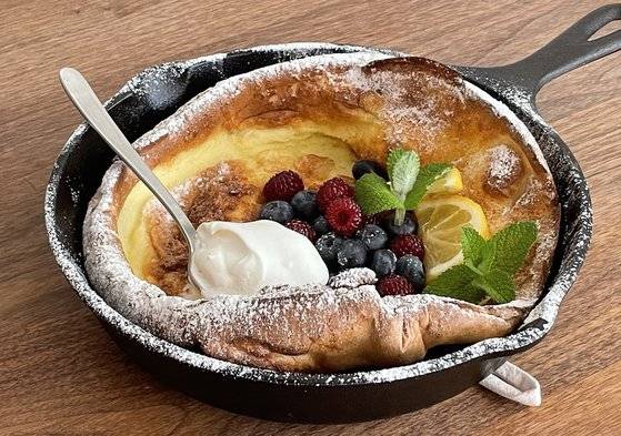 홈브런치 메뉴로 잘 어울리는 '더치베이비'. 사진 김희경