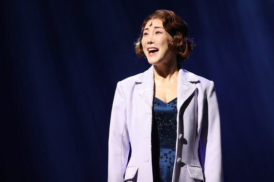 Kim So-hyang as jazz singer and Benjamin's love interest Blue in the ongoing musical "Benjamin Button" [YONHAP]