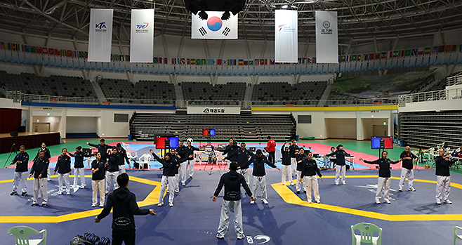 파리올림픽 심판 수신호 교육 장면. 사진=태권도진흥재단 제공