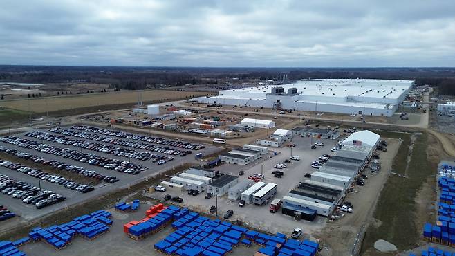 LG에너지솔루션과 GM의 미국 합작법인 '얼티엄셀즈'가 미시간주 랜싱에 건설 중인 3공장 전경. / 얼티엄셀즈 제공