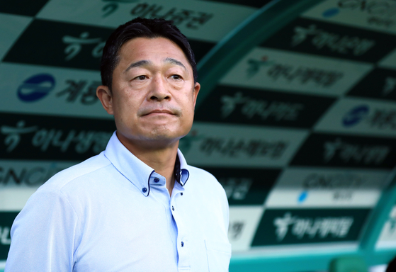Lee Min-sung watches a K League 1 match between Daejeon Hana Citizen and Jeonbuk Hyundai Motors at Daejeon World Cup Stadium in Daejeon on July 12, 2023. [NEWS1]
