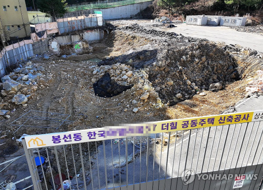 광주 남구 봉선동에 짓고 있는 한 아파트 건설 현장. 연합뉴스