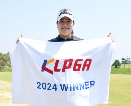 한국여자프로골프(KLPGA) 2부인 2024 드림투어 with 삼일제약 5차전 우승을 차지한 송은아 선수. 사진제공=KLPGA