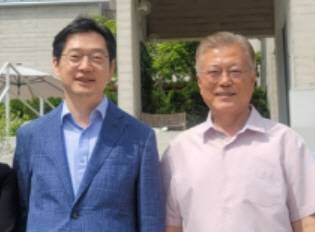 김경수 전 경남도지사가 22일 오후 경남 양산 평산마을 문재인 전 대통령 사저를 방문했다. 연합뉴스