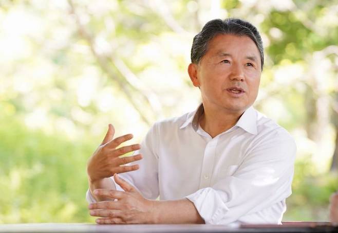 남성현 산림청장이 국가숲길 지정 목적과 국가숲길별 특장점을 소개하고 있다. 산림청 제공