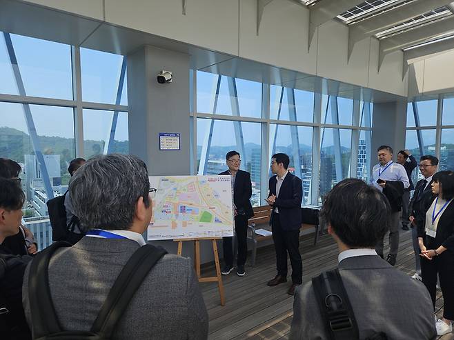 일본의 최대 전기통신 사업자인 동일본전신전화를 주축으로 일본 관계기업 10개사로 구성된 대표단 20명이 대구를 방문했다.