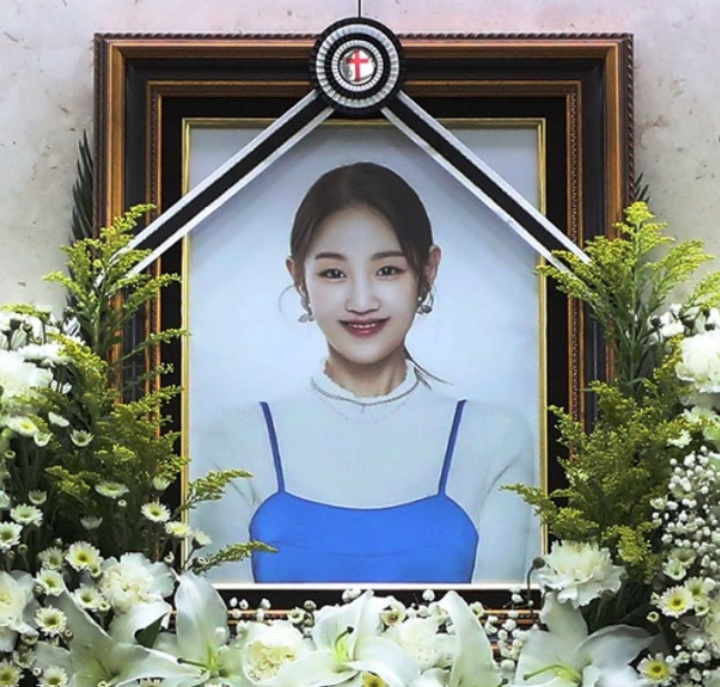 지난 4월 15일 서울 송파구 서울아산병원 장례식장에 가수 고(故) 박보람의 빈소가 마련돼 있다. / 사진=스타투데이