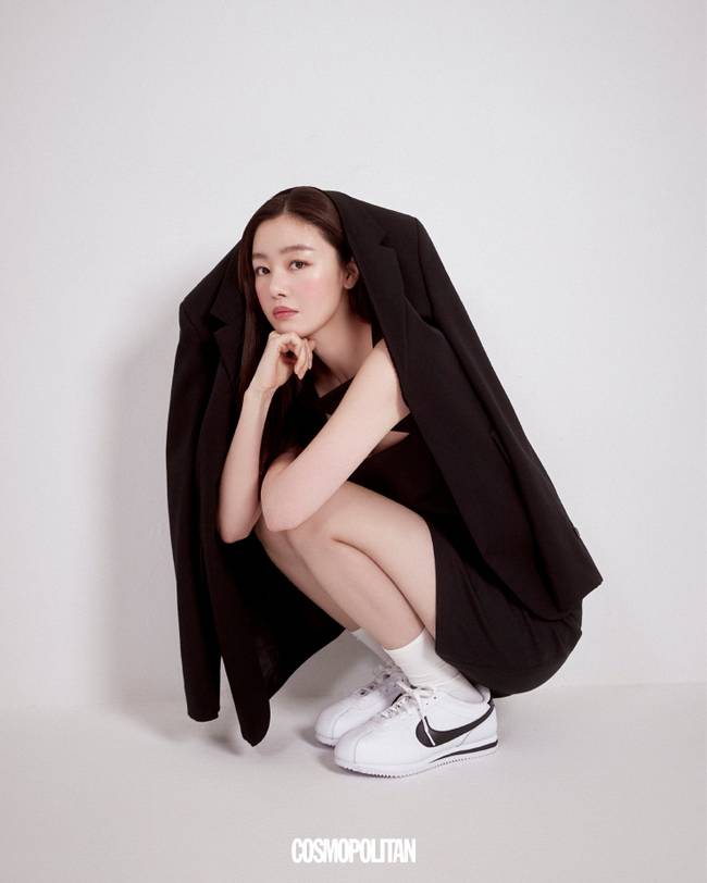 코스모폴리탄 제공