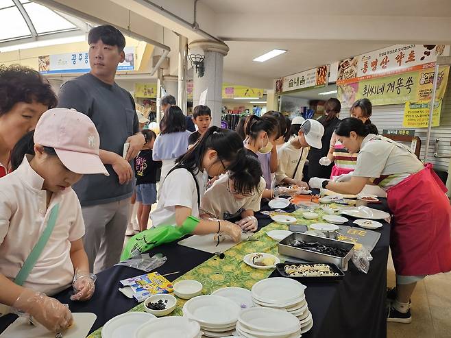 곡성군, 기차마을전통시장서 '동행축제' 개최