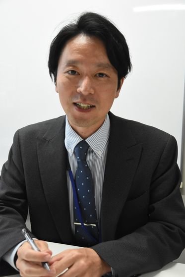 5개월 동안 육아 휴직을 사용한 돗토리현 다나카 나오키 계장은 "남성들도 적극적으로 육아휴직을 하라는 분위기가 있어서 경력(커리어) 단절에 대한 걱정은 없었다"고 말했다. 오누키 도모코 특파원