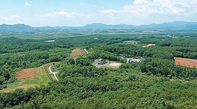 지난해 평화경제특구법이 제정되는 등으로 파주 등 접경지역(사진) 토지에 대한 투자자 관심이 집중되고 있다.