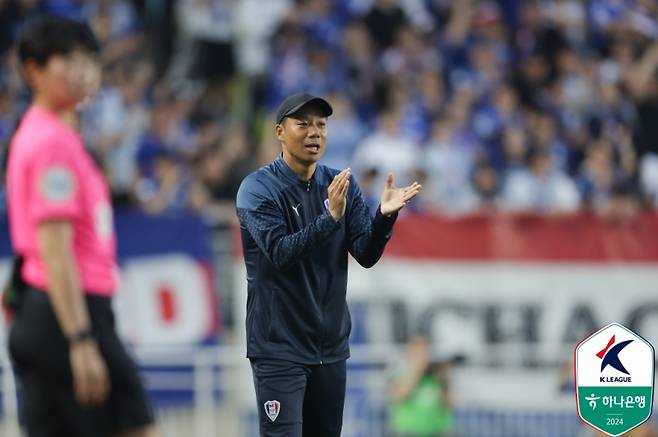 염기훈 수원 삼성 감독. 사진=프로축구연맹