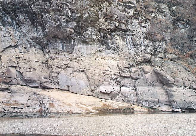 국보&nbsp;‘울주&nbsp;대곡리 반구대 암각화’ 전경.&nbsp;국가유산청