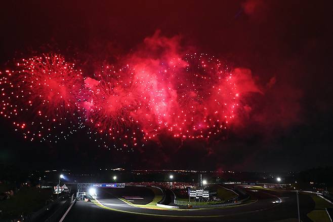 슈퍼텍 24를 기념하는 불꽃축제. 김학수 기자