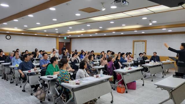 지난 23일 대전 가양감리교회에서 진행된 임승채 목사의 강의 시간에 참석자들의 반응이 뜨거웠다.