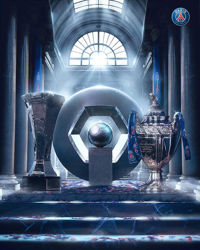 PSG는2023~2024시즌 리그1, 트로페 트로페 데 샹피옹(프랑스 슈퍼컵), 쿠프 드 프랑스(프랑스컵)까지 3관왕을 이뤘다.  /사진=PSG 공식 SNS