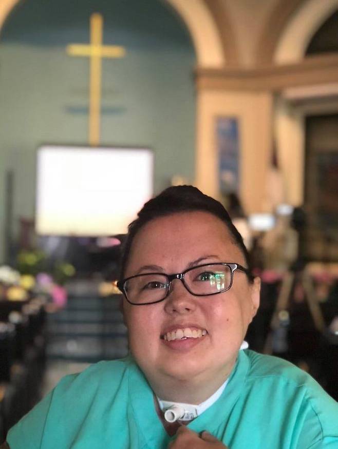 스테이시 박 밀번이 세상을 떠나기 1년전인 2019년 교회에서 세례식을 받고 난 후 찍은 사진./스테이시 박 밀번 부모 제공