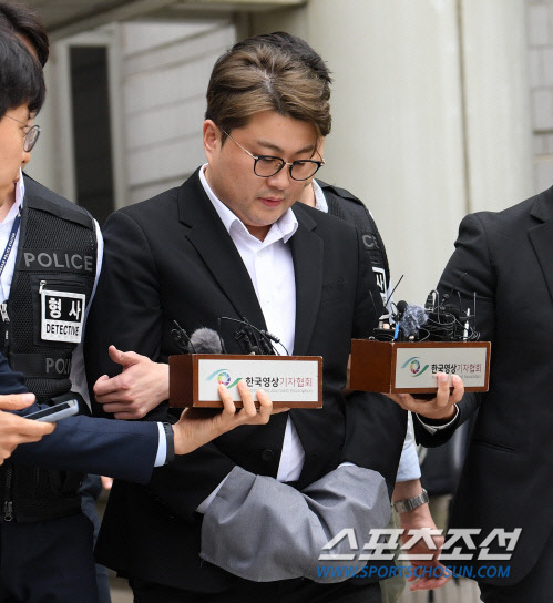 김호중