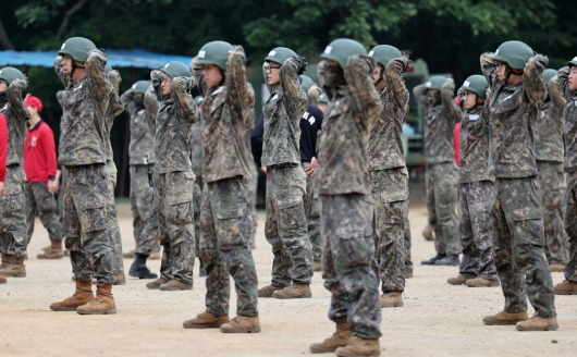 군기 훈련 도중 사망한 훈련병의 당시 상황을 설명하는 글이 온라인상에 공개됐다. 사진은 기사 내용과 무관한 자료사진. /사진=뉴스1