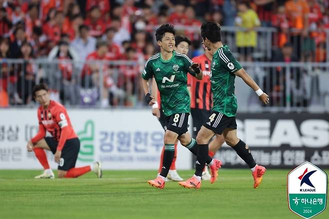 전북 이영재(왼쪽). 제공 | 한국프로축구연맹