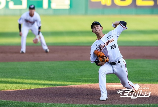 29일 경기에서 효과적으로 롯데 타선을 봉쇄한 한화 황준서. 사진=한화 제공