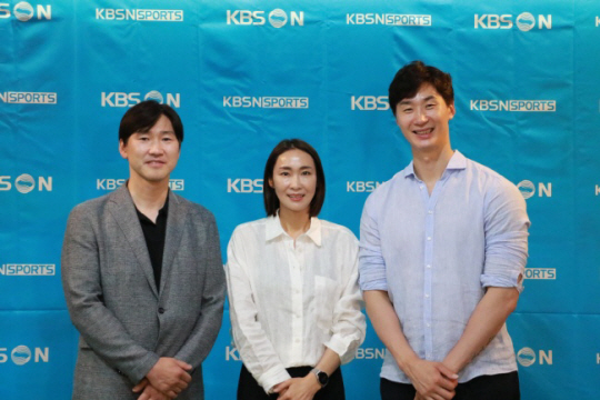 석진욱(왼쪽부터)과 이숙자, 박철우 해설위원은 2024~2025시즌 KBSN 스포츠에서 해설위원을 맡아 배구팬과 만난다. KBSN 제공