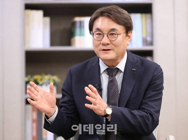 이우영 한국산업인력공단 이사장이 지난 20일 서울 중구 통일로 KG타워에서 이데일리·이데일리TV와 인터뷰를 하고 있다.(사진=이데일리 노진환 기자)