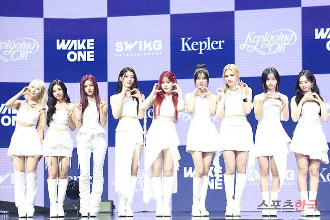 첫 정규앨범 '켑원고잉 온(Kep1going On)' 쇼케이스에 참석한 프로젝트 그룹 케플러(Kep1er). ⓒ이혜영 기자 lhy@hankooki.com
