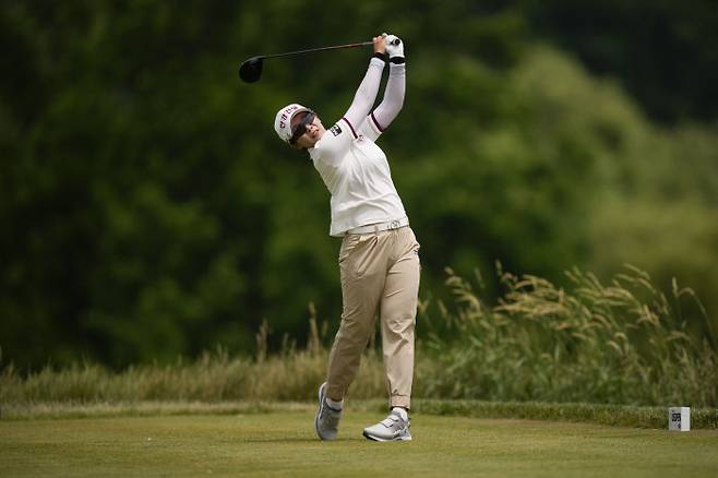 이제 시작…아쉬운 뒷심 임진희가 3일 미국 펜실베이니아주 랭커스터에서 열린 LPGA 투어 US여자오픈 최종 라운드 2번홀에서 티샷하고 있다. 랭커스터 | AP연합뉴스