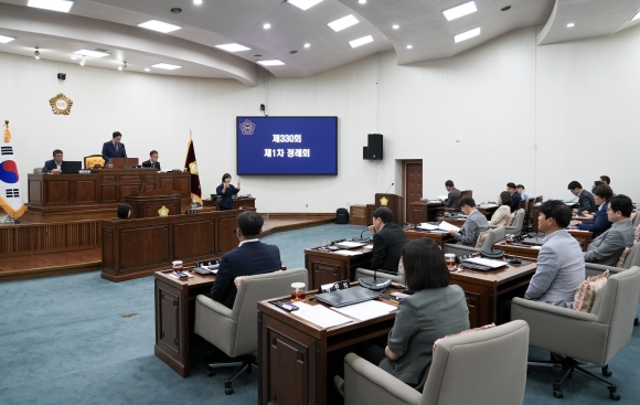 하남시의회는 3일부터 오는 14일까지 12일간 제9대 의회 전반기 마지막 회기인 제330회 제1차 정례회를 열고 조례안·승인안·예결산 등 20건의 안건을 심의·처리한다. 하남시의회 제공