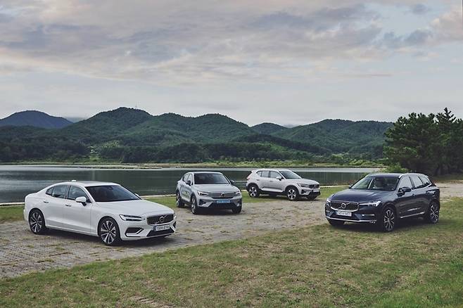 볼보코리아 2024년식 라인업 . 왼쪽부터 S60, C40 Recharge, XC40, XC60[사진출처=볼보]