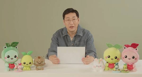 - 전재학 스마일게이트RPG 로스트아크 총괄 디렉터