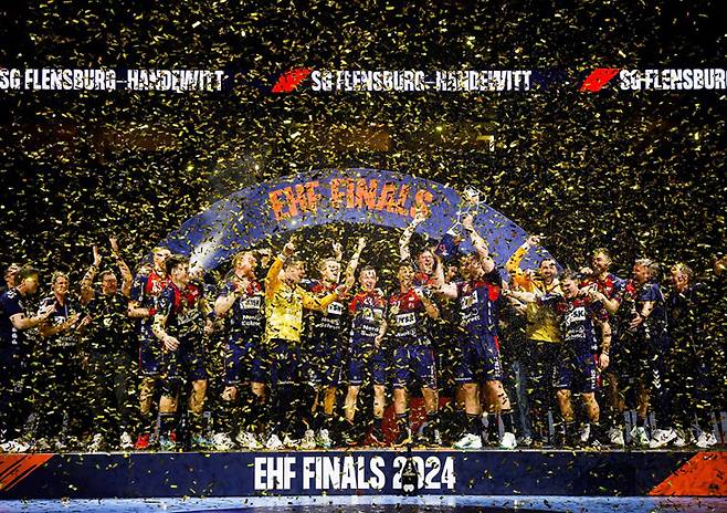 2023–24 EHF 유러피언리그 남자부 우승을 차지한 플렌스부르크,