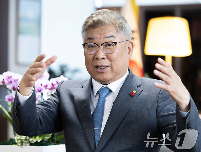 김재록 대한건축사협회 회장이 22일 오후 서울 서초구 대한건축사협회에서 뉴스1과 인터뷰를 하고 있다. 2024.5.22/뉴스1 ⓒ News1 이재명 기자