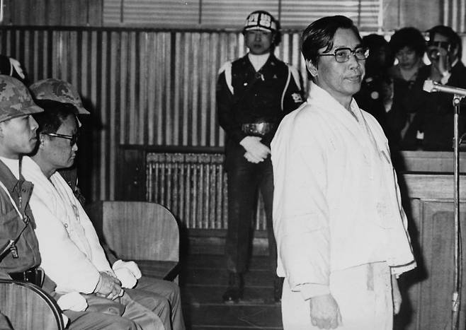 1980년 1월 서울 고등군사재판소, 항소심 공판정에서 진술하고 있는 김재규. 경향신문 자료사진