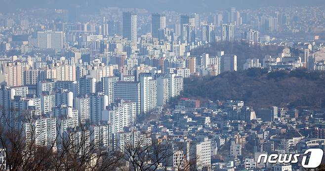 서울 남산에서 바라본 시가지 모습. 2024.1.30/뉴스1 ⓒ News1 김명섭 기자