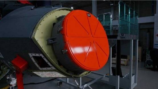 한국형 전투기인 KF-21에 장착된 AESA레이더. 한화시스템 제공