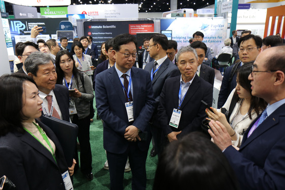 Wang Yun-jong, third from left, presidential secretary for economic security, attends Bio USA 2024 held at the Bio International Convention in San Diego on June 4, 2024. [YONHAP]