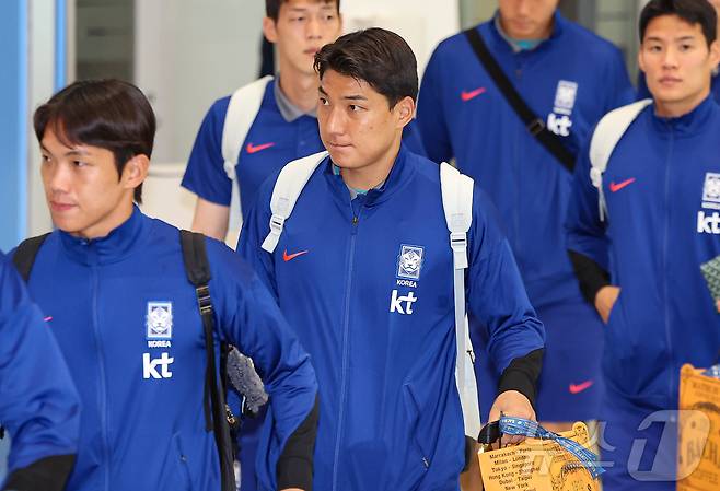 대한민국 축구 국가대표팀 주민규가 7일 오전 인천국제공항 제2터미널을 통해 귀국하고 있다. 2024.6.7/뉴스1 ⓒ News1 김도우 기자